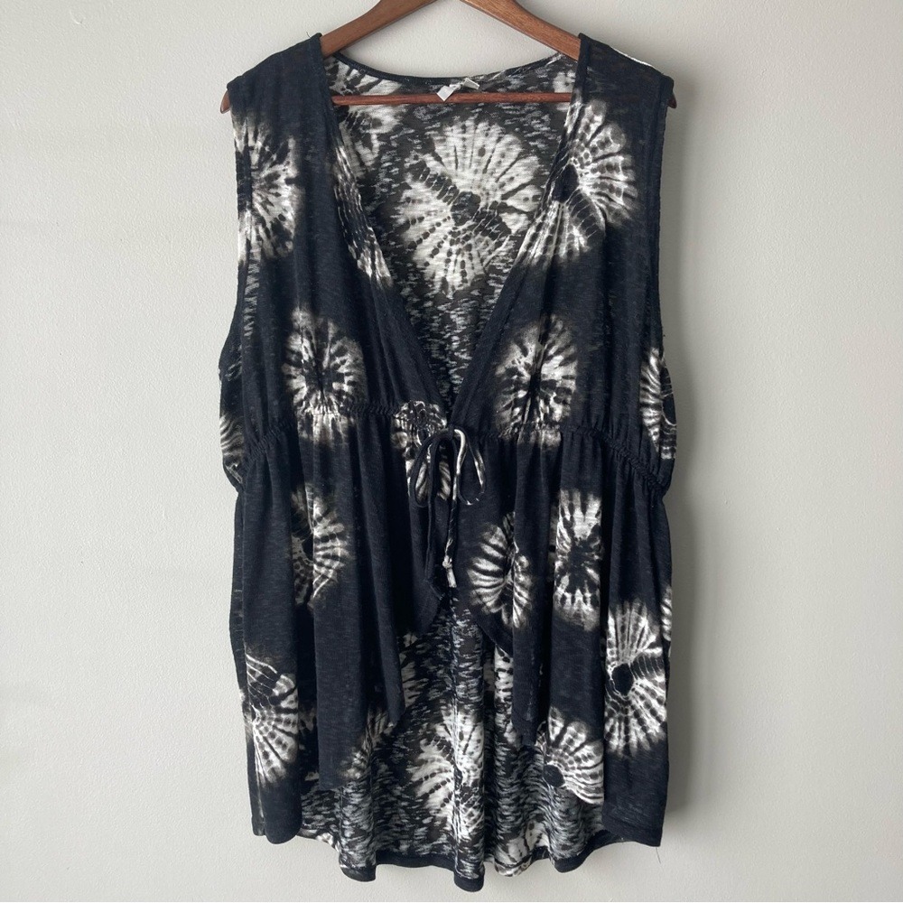 Cato Womens 18/20 Black Tie Dye Tie Front Sleeveless Cardigan Vest